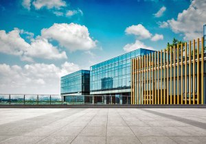 Nieuw, en voor zo lang als nodig.